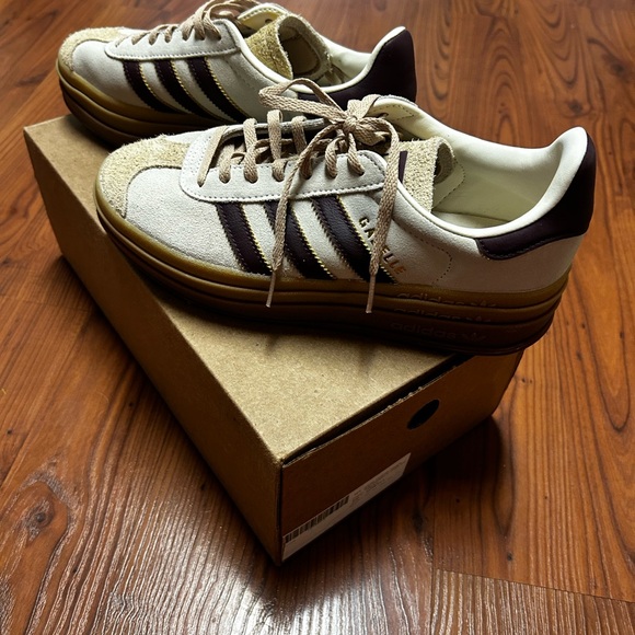 adidas Originals Gazelle Bold Suede Sneakers - Picture 3 of 14